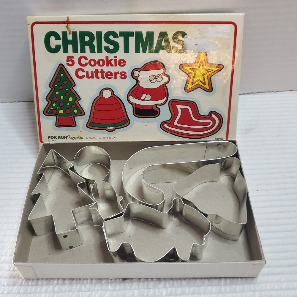 5 Christmas Cookie Cutters In Box Fox Run Craftsmen 1987 3626 Metal 3"-4" USA